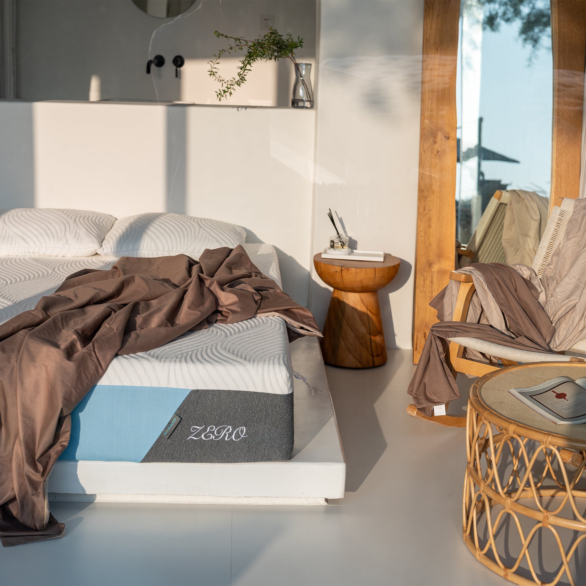 Mino Zero Mattress with Bedding Set and Pillows