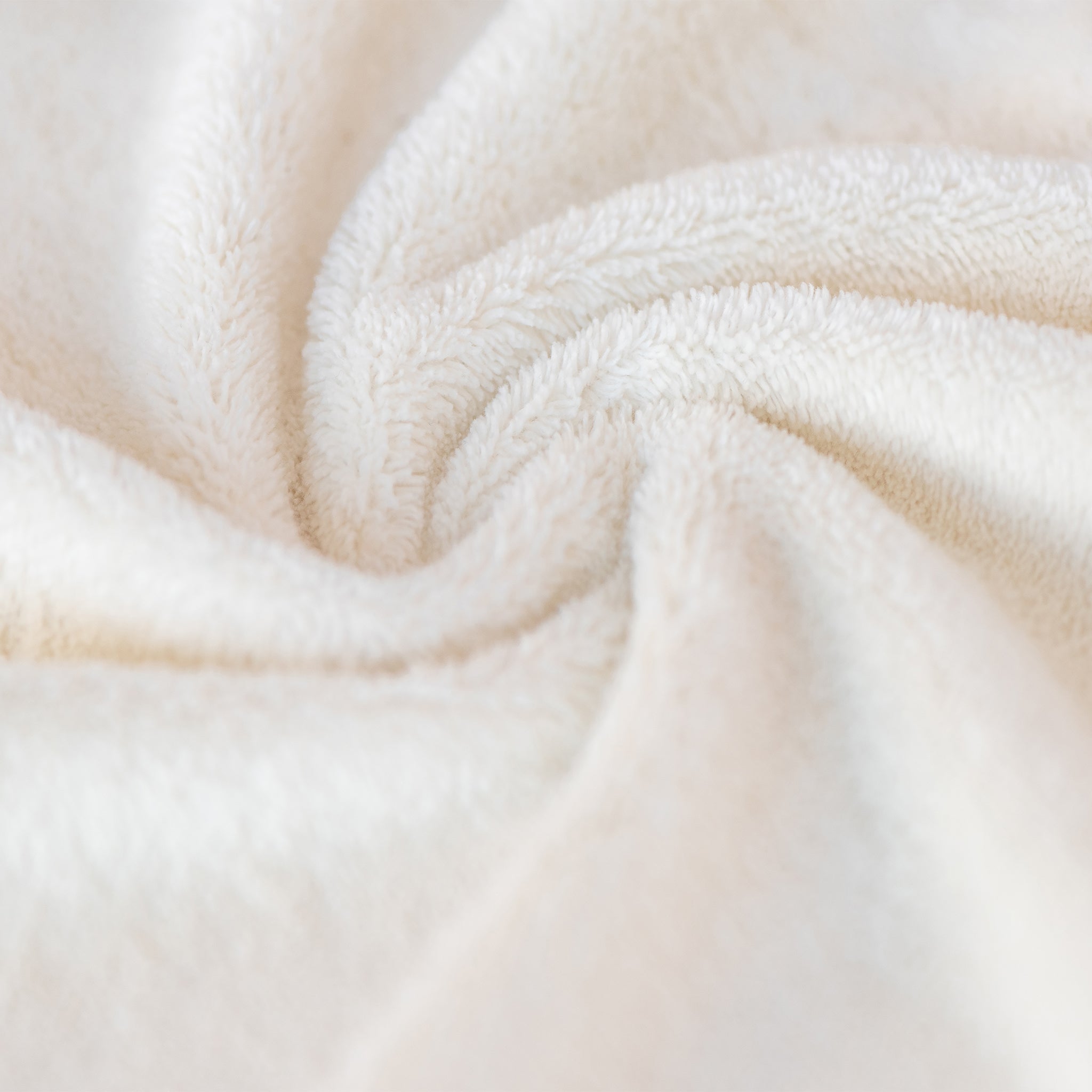 Minocasa Flannel Fleece Oversized Throw Blanket Cream White Zoomed in Fabric